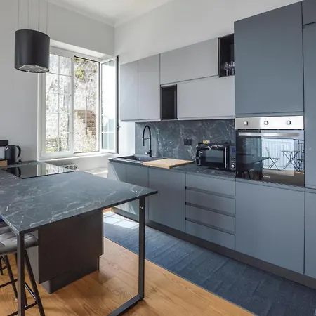 2 Bedroom Lovely In * Genua